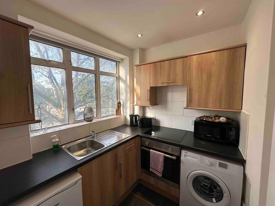 Chic Fitzrovia Flat, Central, Quiet, Lift * Londres