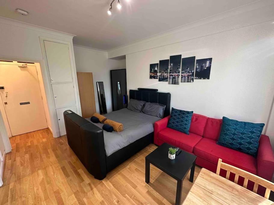 Chic Fitzrovia Flat, Central, Quiet, Lift Appartement Londres